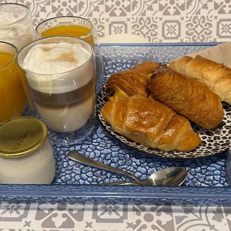 Near Castle Of Versailles Cozy Room With Breakfast And Parking Buitenkant foto