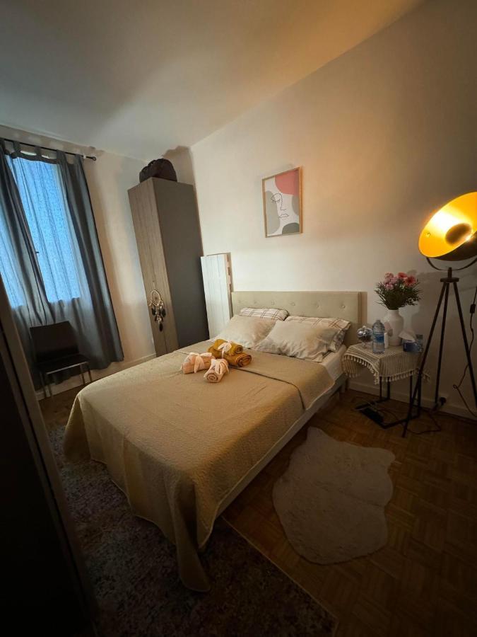 Near Castle Of Versailles Cozy Room With Breakfast And Parking Buitenkant foto