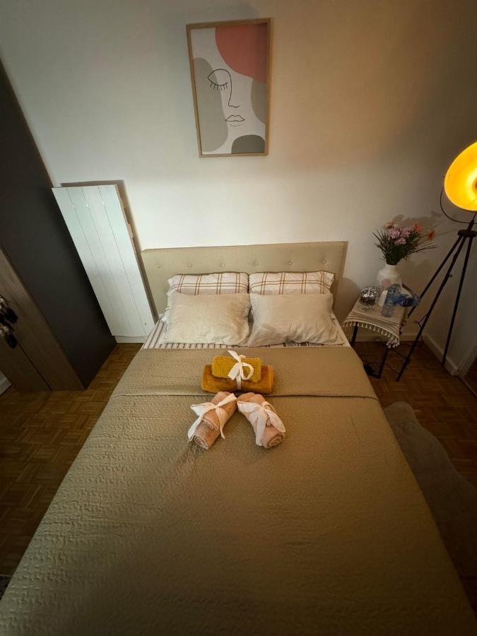Near Castle Of Versailles Cozy Room With Breakfast And Parking Buitenkant foto