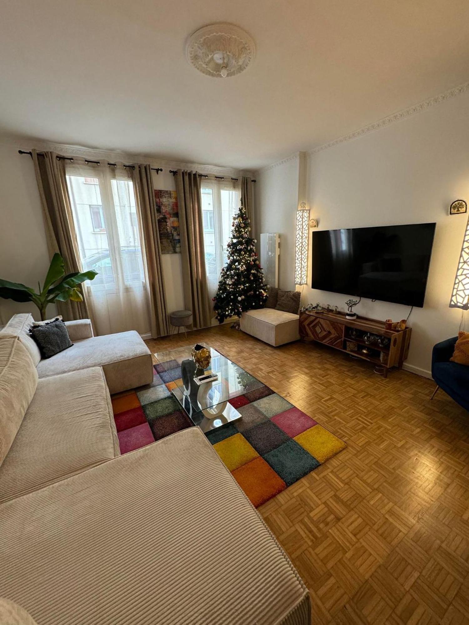 Near Castle Of Versailles Cozy Room With Breakfast And Parking Buitenkant foto